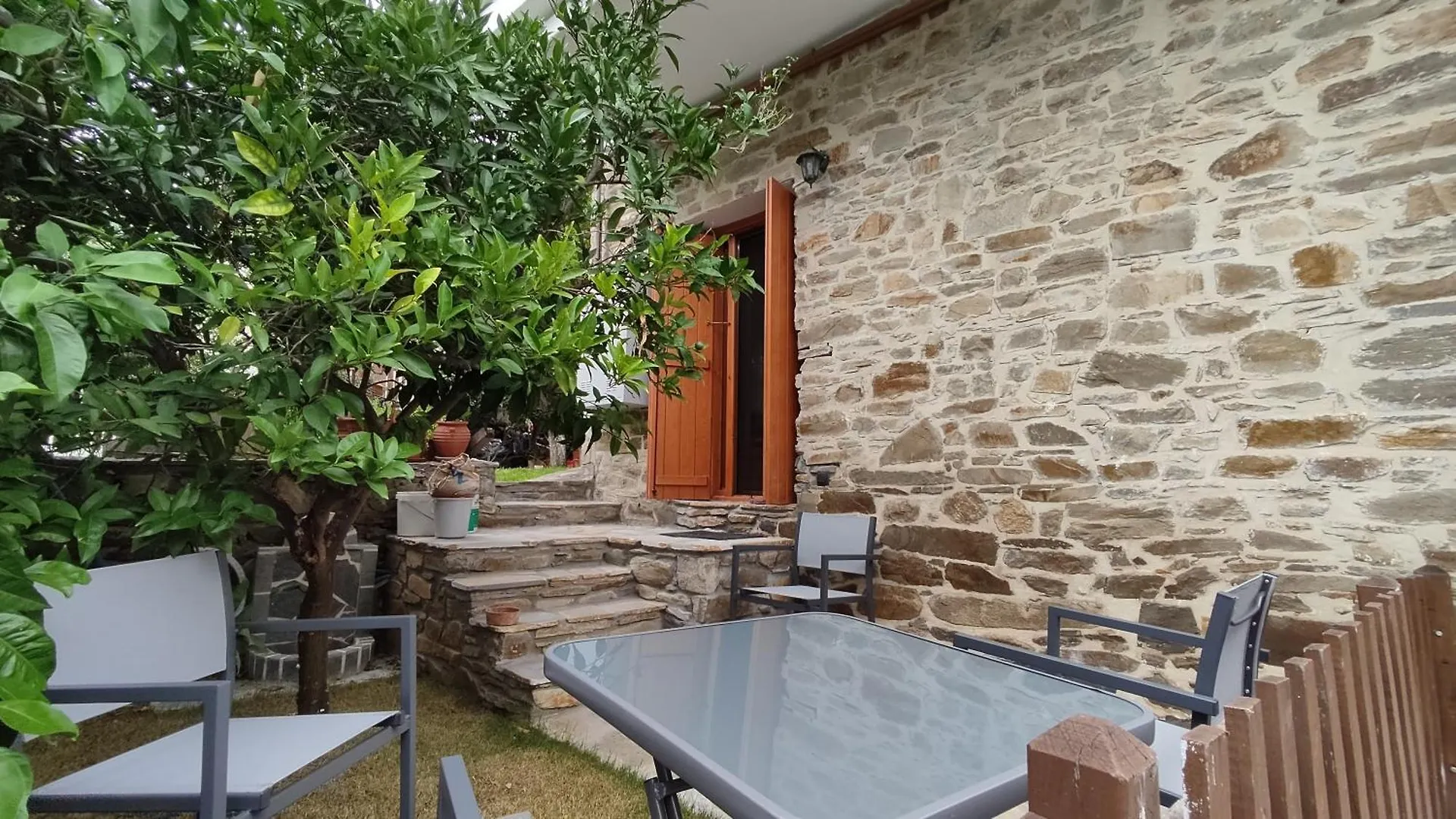 Villa Maion: Traditional House - Nikiti Old Village